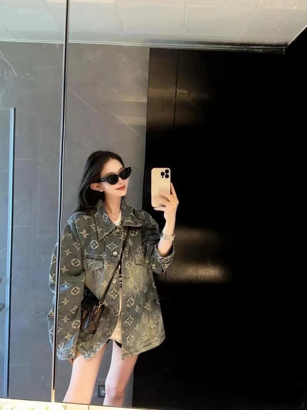 Louis Vuitton/